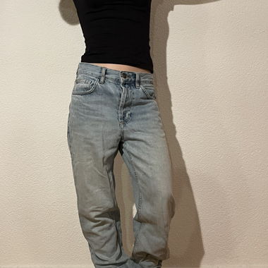 straight leg jeans
