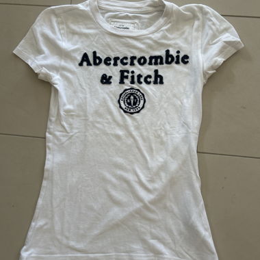 Weisses T-Shirt von Abercrombie & Fitch