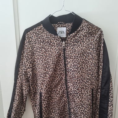 Zara leopard jacket / size M