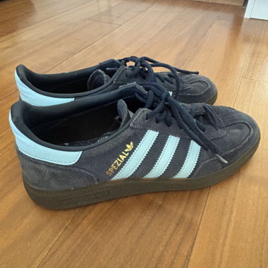 Adidas Spezial
