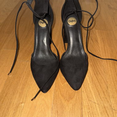 Buffalo Heels