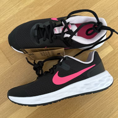NUOVO! Scarpe Nike, nuove e mai indossate