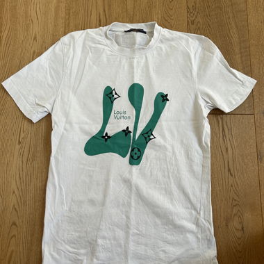 Lv shirt