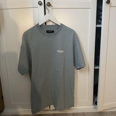Represent Owners Club T-shirt M