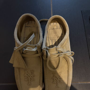 clark’s x kith yankees edition in 38