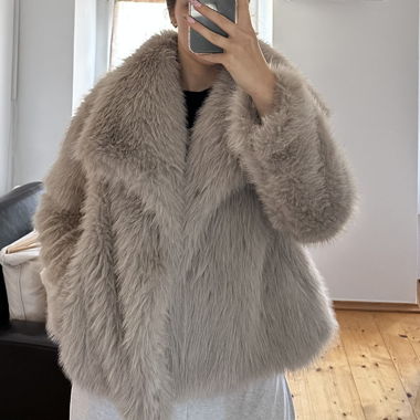 Veste fausse fourrure 