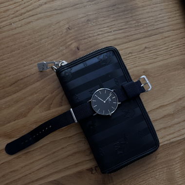 Uhr DW