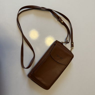 Porte feuille et téléphone 