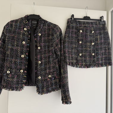 Suit with skirt size XS