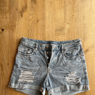 kurze High-Waist Jeans