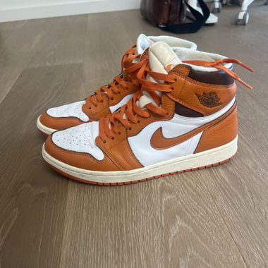 Nike Jordan 1 Orange