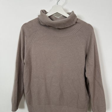 Beige turtleneck sweater made in Italy