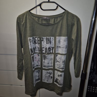 Camicia verde oliva con stampa