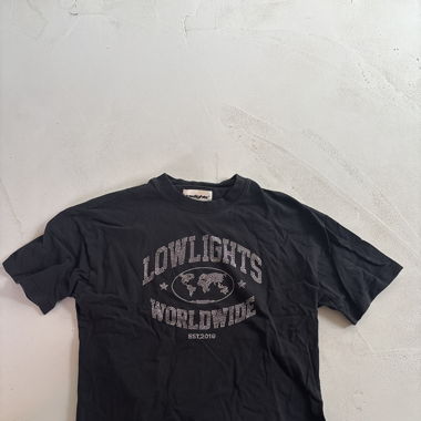 Low Lights Studios Tshirt mir Print