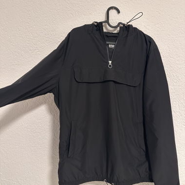 Poncho Antivento