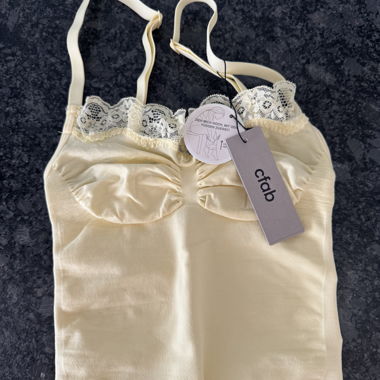 Body gainant modelant cfab (creamyfabrics)