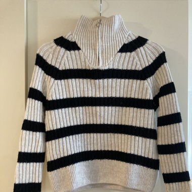 Pullover mit Reissverschluss Kragen