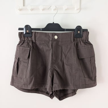 Dunkelgraue Shorts
