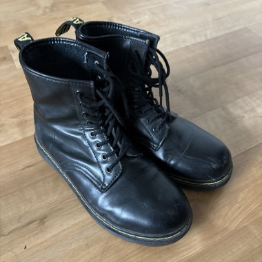 Dr. Martens