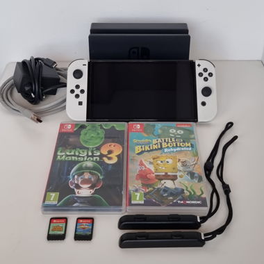 Console Nintendo Switch OLED incl. 4 jeux