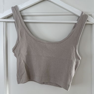 Crop top costina beige