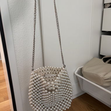 Sac bandoulière Zara orné de perles