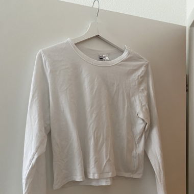 Long sleeve top