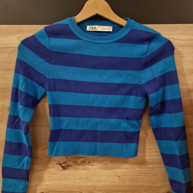 Short Sweater Size S