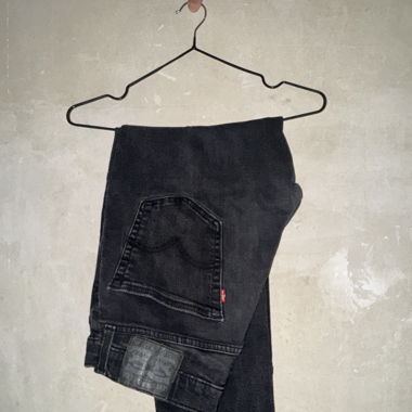 Levi’s 511 Slim Fit Jeans W32 L30 – Guter Zustand