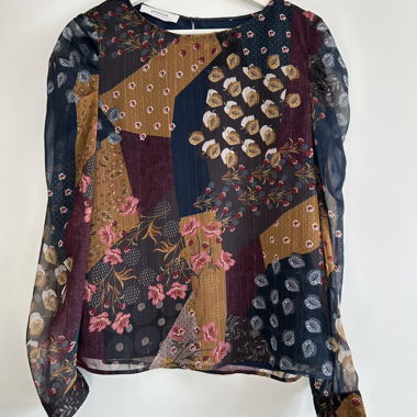 Cute multicolor flowy blouse from promod