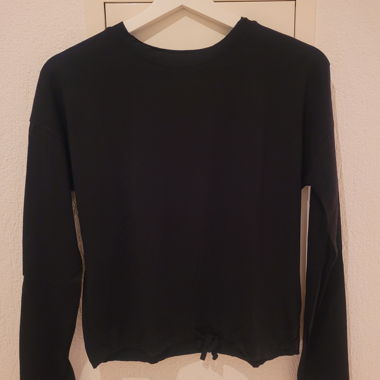 Black long-sleeve T-shirt