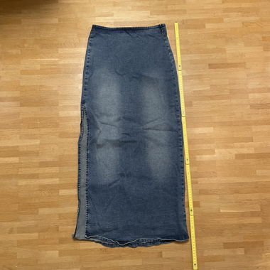BERSHKA DENIM SLIT SKIRT