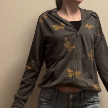 sweat jacket/zip hoodie w/butterfly print