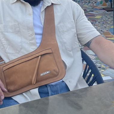 Jacquemus umhängetasche aus wildleder