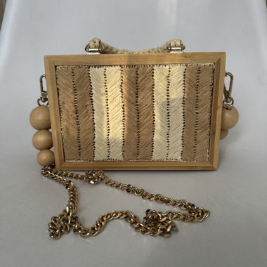 Pochette rectangulaire en bambou avec chaîne