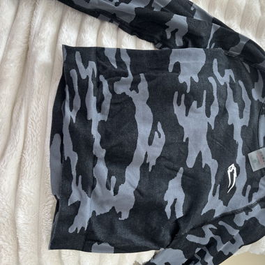 Smilodox Tops