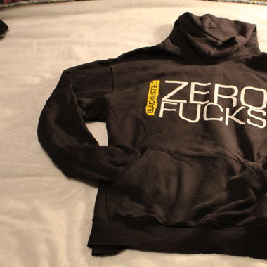 Pullover "ZERO FUCKS"