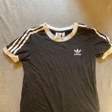 Vintage adidas shirt 