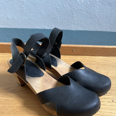 Sanita Clogs