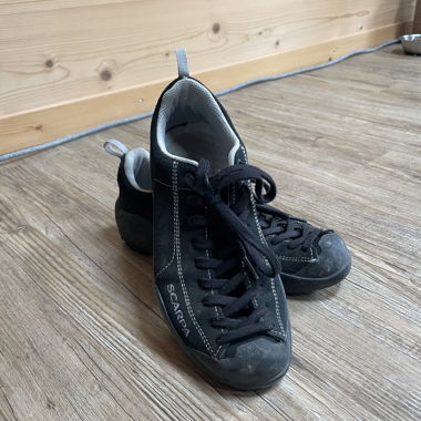 SCARPA low black shoes