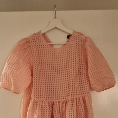 Schönes rosa Kleid Grösse 38