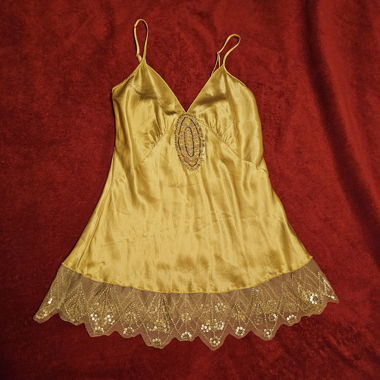 Dolce Cabo Gold Top