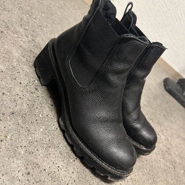 Winter shoes