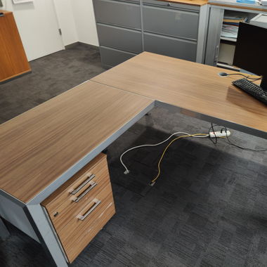 Bureau angle