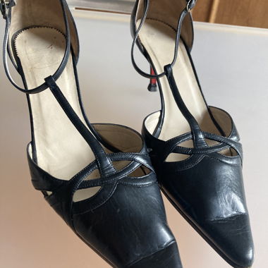 Décolleté C. Louboutin neri con cinturino taglia 40
