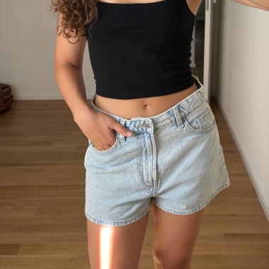 Jeans Shorts hellblau Bershka