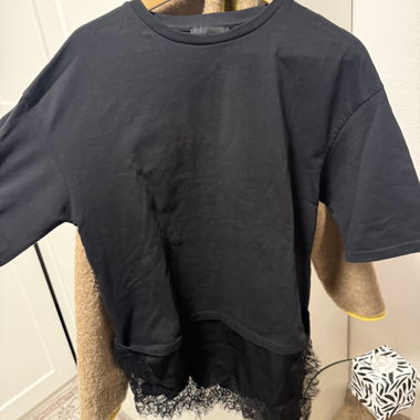 Top in pizzo nero ZARA