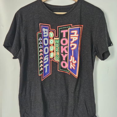 T-ShirtUomoADIDASTokyoNeon GraphicBoost Your World