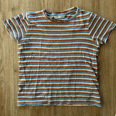 Gestreiftes T-Shirt farbig