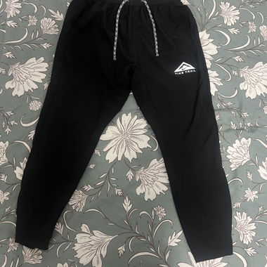 Nike Trail Sporthose Schwarz 